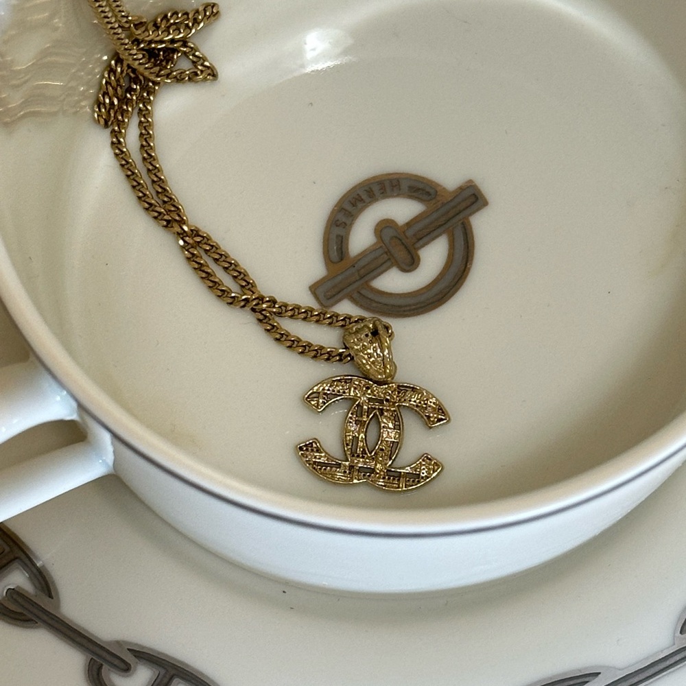 Chanel CC Necklace 2014 - Picture 4 of 8